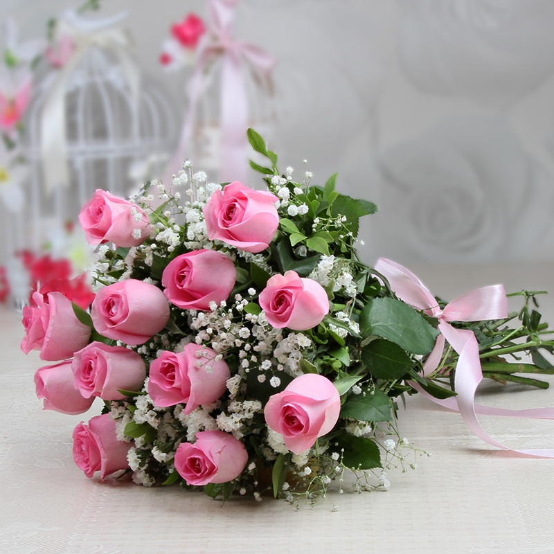 Bunch Of 12 Pink Roses Idct