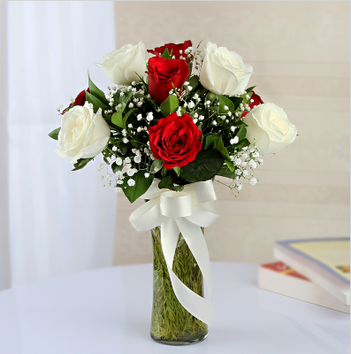 Heart 12 Roses + Chocolate Ferrero Florist Orlando FL, Delivery Free –  Fresh Flowers Orlando